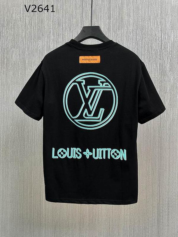 Louis Vuitton Men's T-shirts 1324